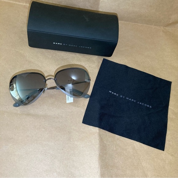 Marc jacobs heart sunglasses main image 7